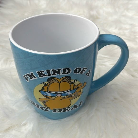🆕 Garfield Mug “I’m Kind of a Big Deal” 
23 oz  Double Sided Blue - Picture 2 of 6